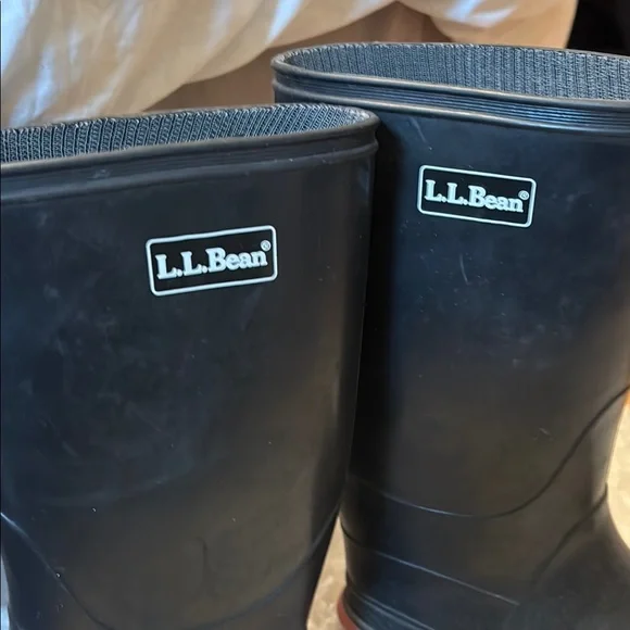 L.L. Bean Black and Red Winter Rain Boots - Picture 2 of 5